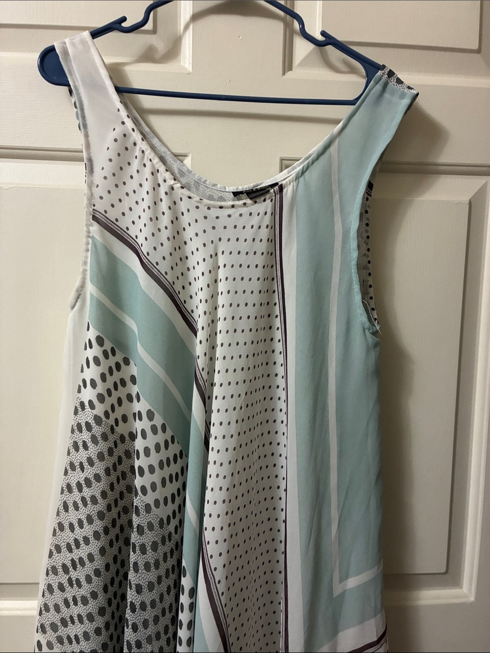 Sleeveless Mint & White Asymmetrical Summer Dress - Picture 3 of 3